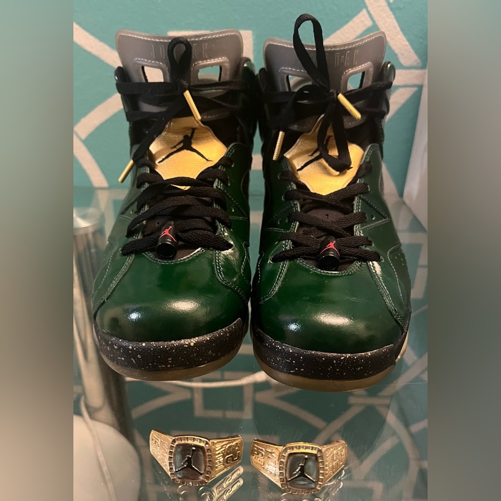 Air Jordan 6 Retro Champagne Bottle Mens size 10